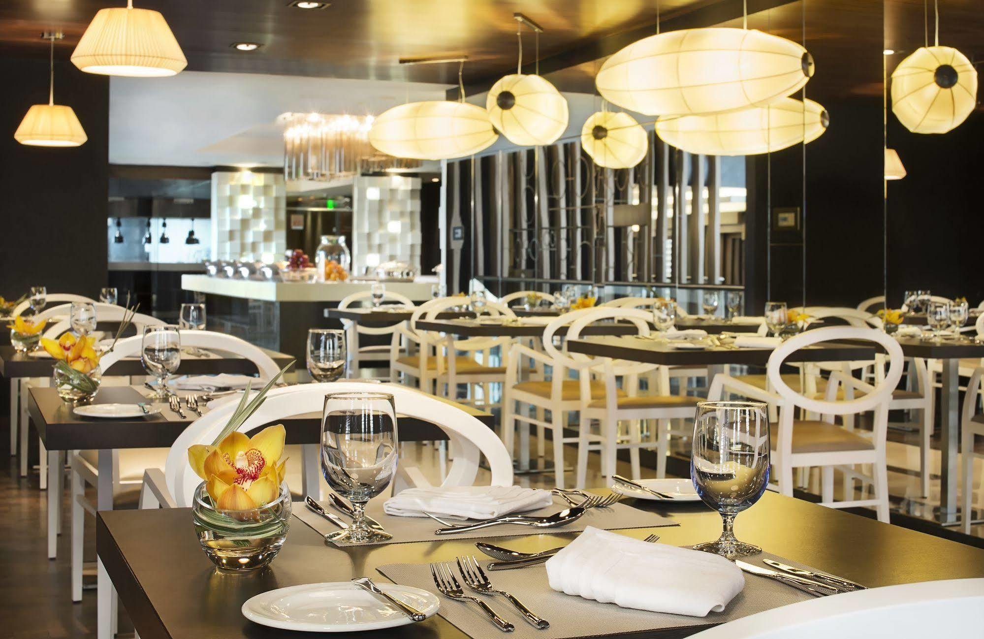 Four Points By Sheraton Doha Ngoại thất bức ảnh